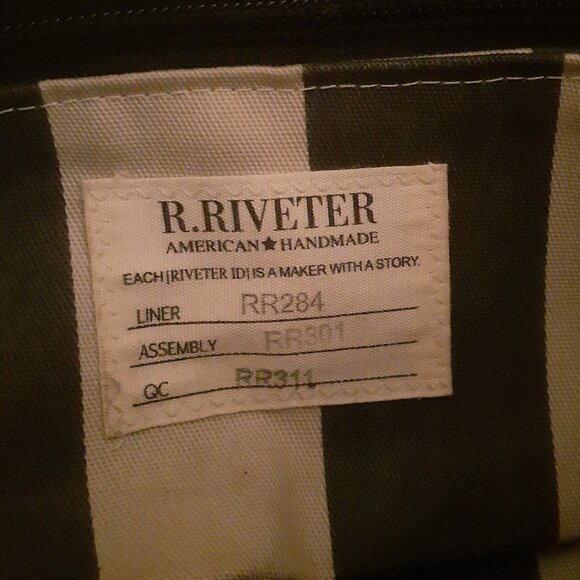R. Riveter Canvas Print Crossbody Purse - Picture 11 of 15